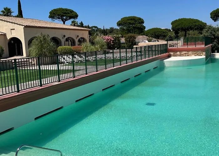 Dom wakacyjny La Maison D Oliver Gassin