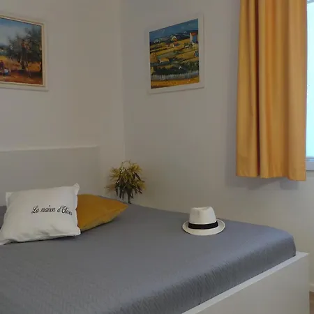 Casa de Férias La Maison D Oliver Gassin