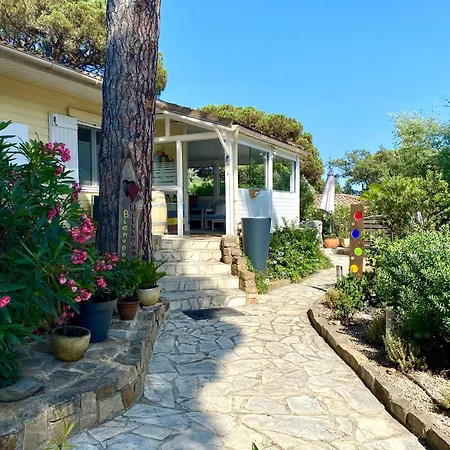 בית נופש La Maison D Oliver גאסה